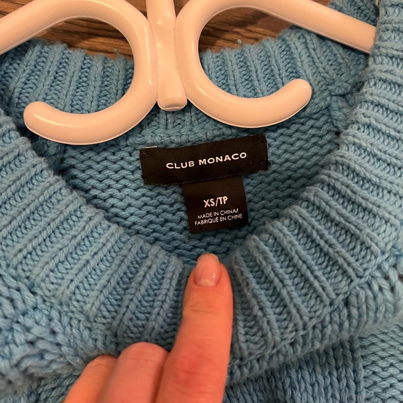 Club monaco sweater - Picture 7 of 7